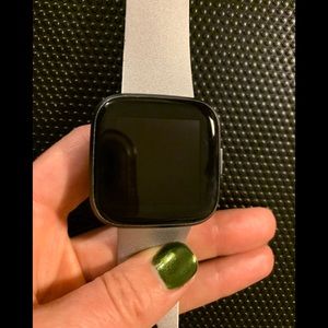 Fitbit Versa 2 - used great condition